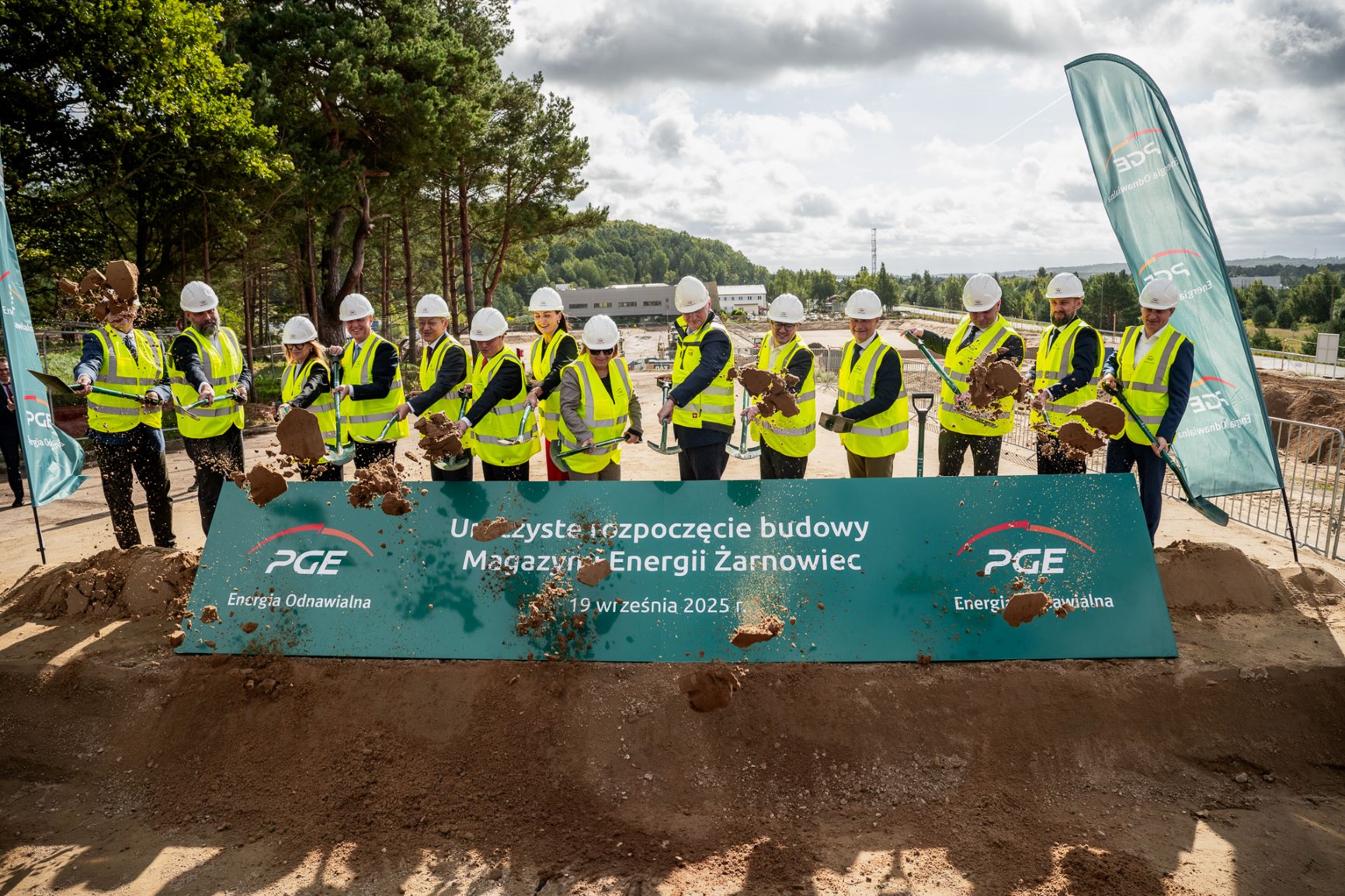PGE rozpoczęła budowę jednego z największych bateryjnych magazynów energii elektrycznej w Europie_5